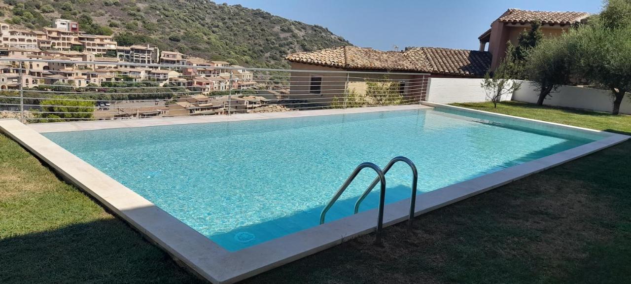 Villasimius Appartamento "Il Ginepro" ภายนอก รูปภาพ